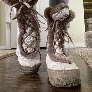 The North Face White Boots